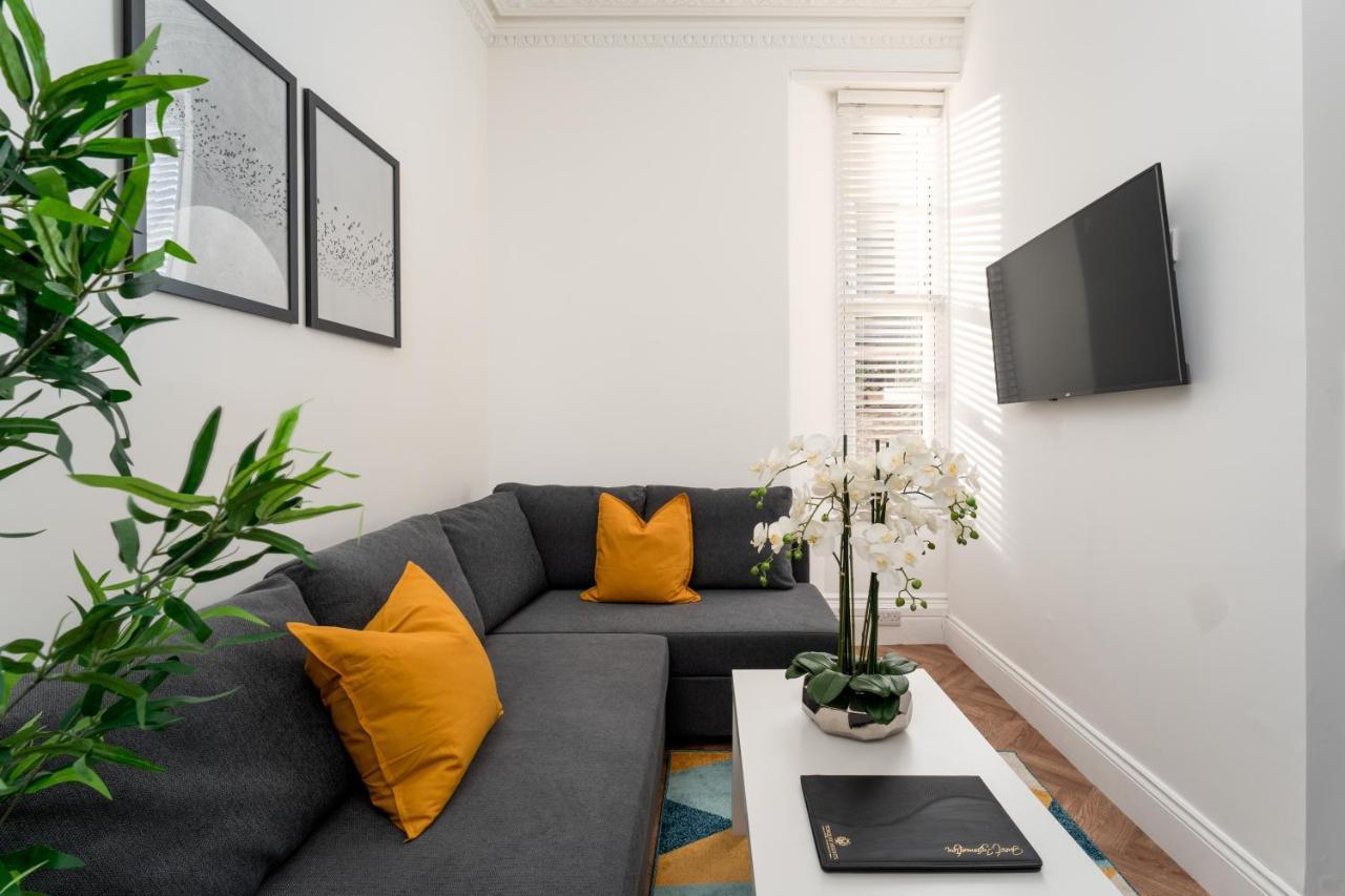 Near Beach, Torquay Heights Modern Apartments, Pet Friendly Room photo
