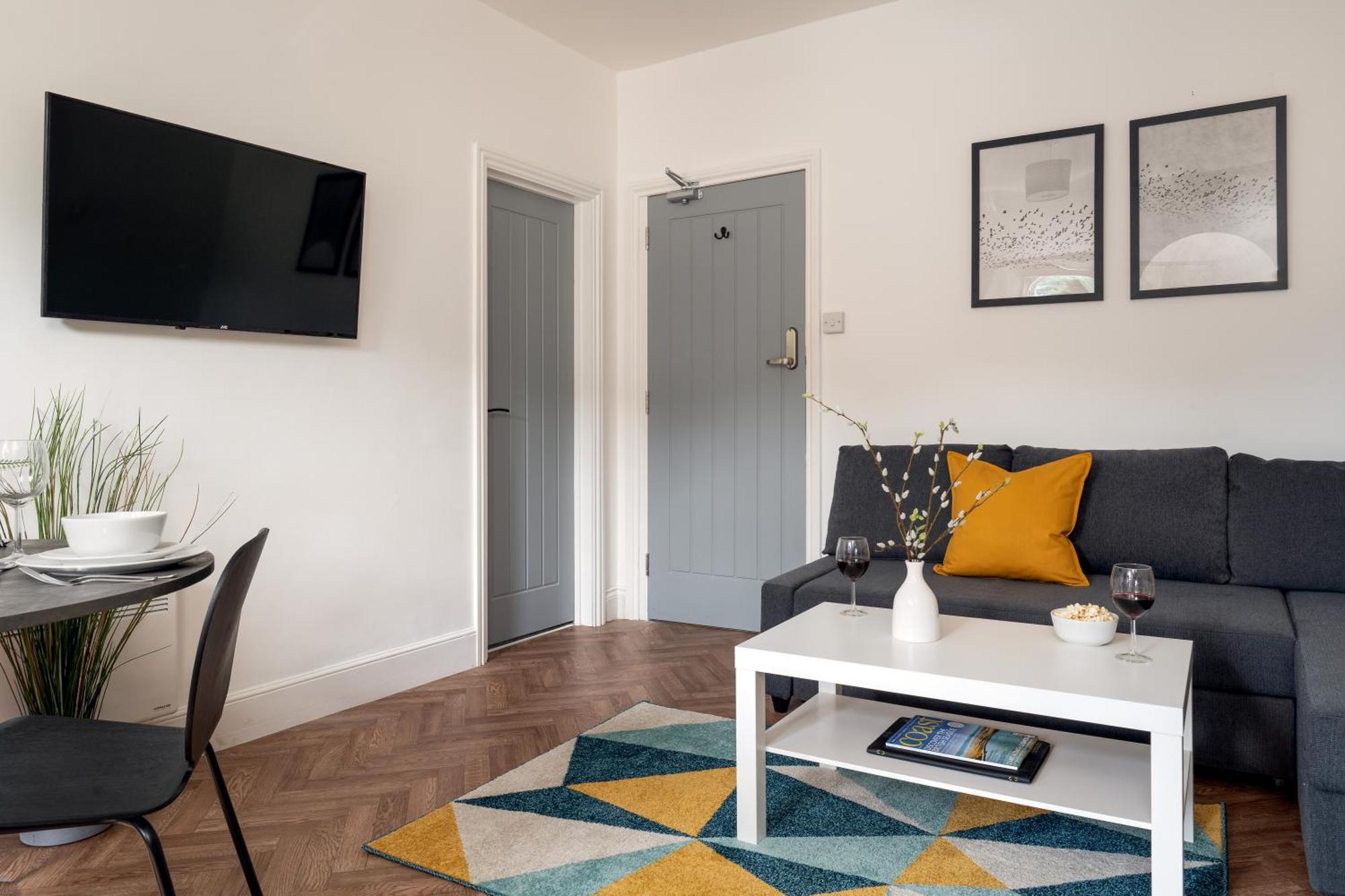Near Beach, Torquay Heights Modern Apartments, Pet Friendly Room photo